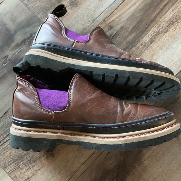 Women’s Romeos - Picture 3 of 5